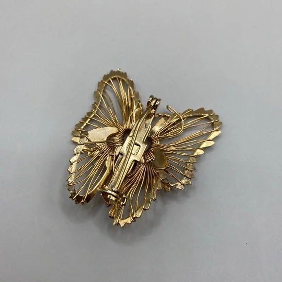 Vintage Gold Butterfly Brooch - Picture 3 of 3